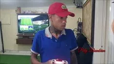 Играть Я не выдержал и отдал свою задницу юному чемпиону моего сына