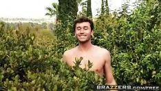 Reproduzir Brazzers - mamãe tem pecados - recue 1000 sinies veja star rayvecape e james deen