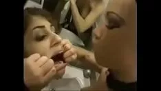 تشغيل Schoolma'am يذلل مفصله في المرحاض - squanderjobcamsondraw.com
