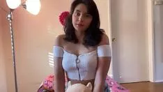 播放 带着一个硕果累累的青少年游荡你的已婚女人