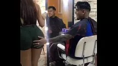 Reproduzir Corte en la estetica terminando en exame final feliz