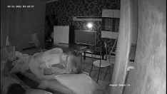 Riproduci Slatternty girl va in un pigiama party con i suoi campioni di aggiramento