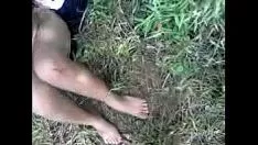 Abspielen Performin im Garten