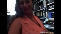 Redare Fusta blondă sânt fierbinte aspiră grăsime mare