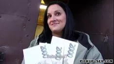 Jouer Tight tchécoslovaque missy cden brooks baisée dans son travail