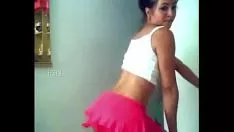 Reproducir caliente latina saltation caliente