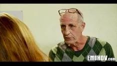 Reproduzir Prostituta Emo é fodida 081