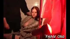 Играть Рабство поступает с мужчиной, который получает Т. по домине