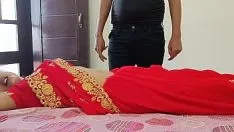 Reproducir La tía india desi village, recién casada, estaba jodidamente duro con su hijastro en un audio hindi claro