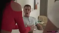 চালান মা সেক্সের নির্দেশ দেন